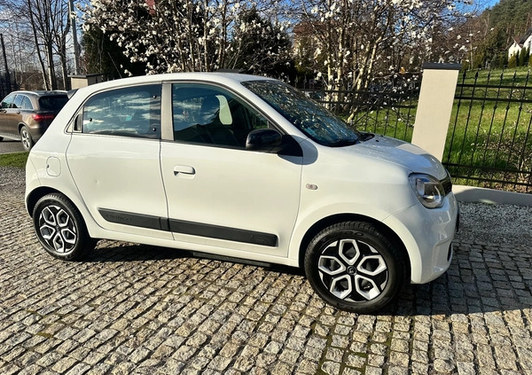 Renault Twingo cena 52000 przebieg: 18800, rok produkcji 2022 z Biała małe 121